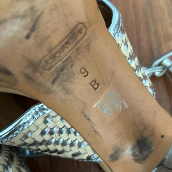 Coach silver and beige platform heels size 9 basket weave - Picture 8 of 9